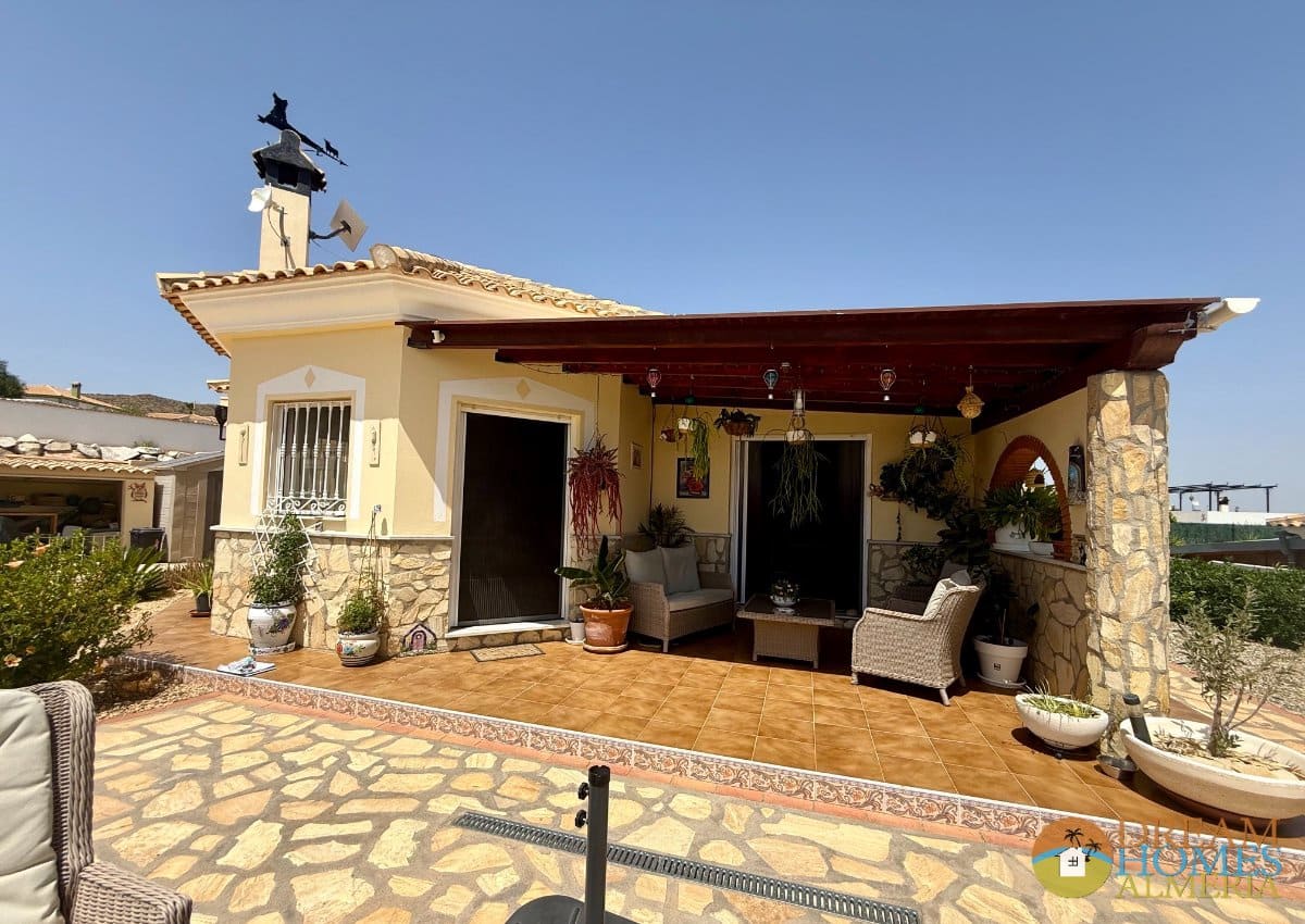 3 soveværelse Villa til salg i Arboleas med swimmingpool - € 295.000 (Ref: 9935388)