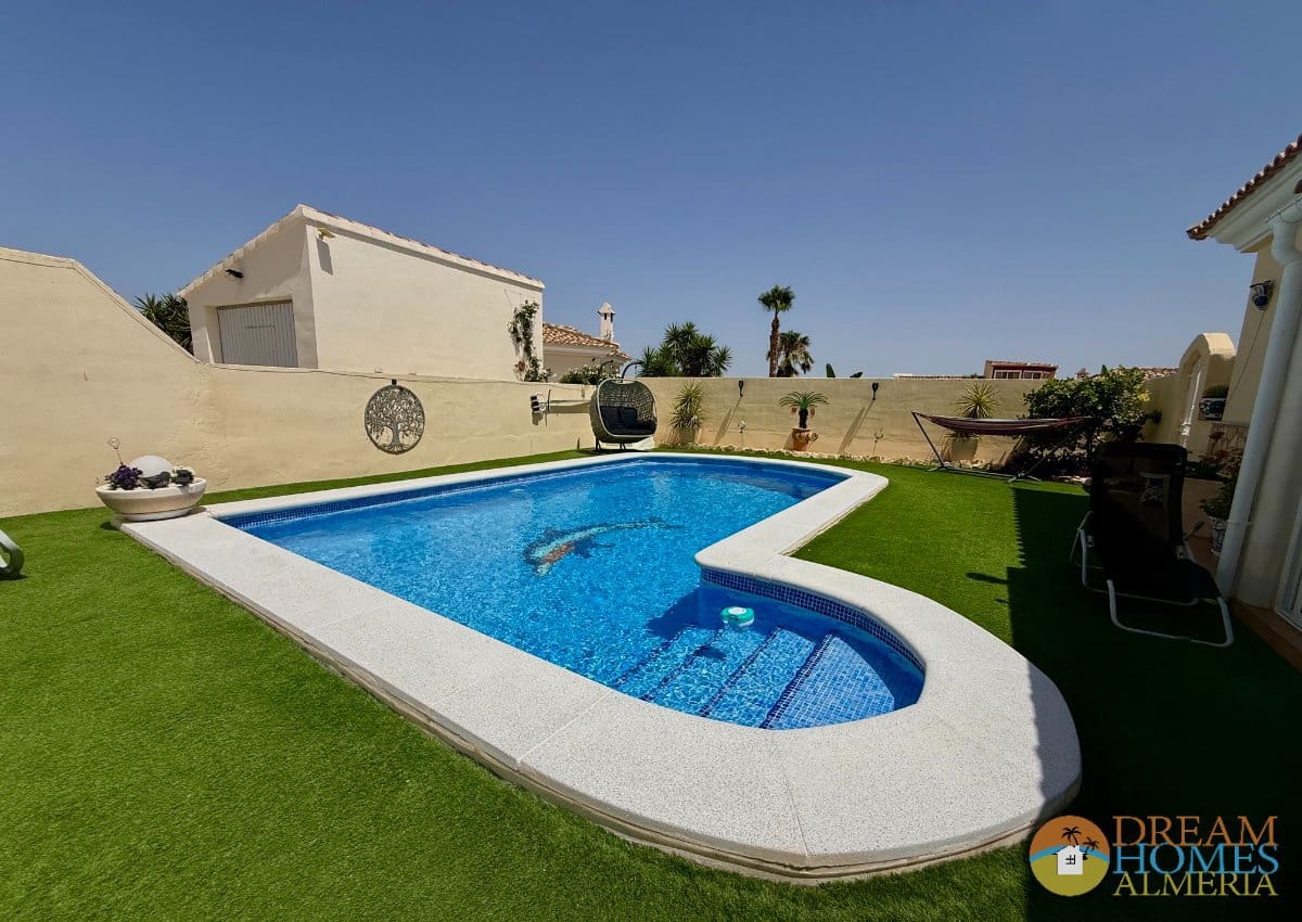 3 soveværelse Villa til salg i Arboleas med swimmingpool - € 295.000 (Ref: 9935388)