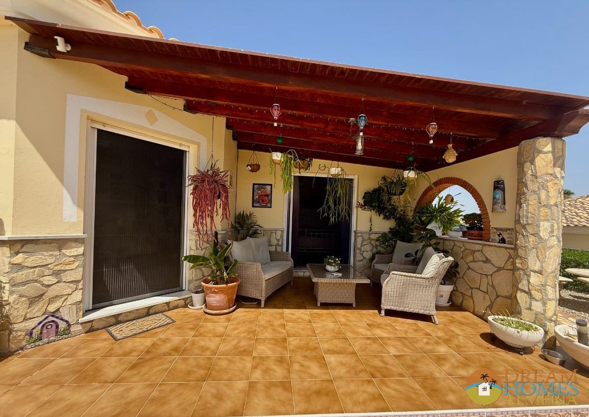 3 soveværelse Villa til salg i Arboleas med swimmingpool - € 295.000 (Ref: 9935388)
