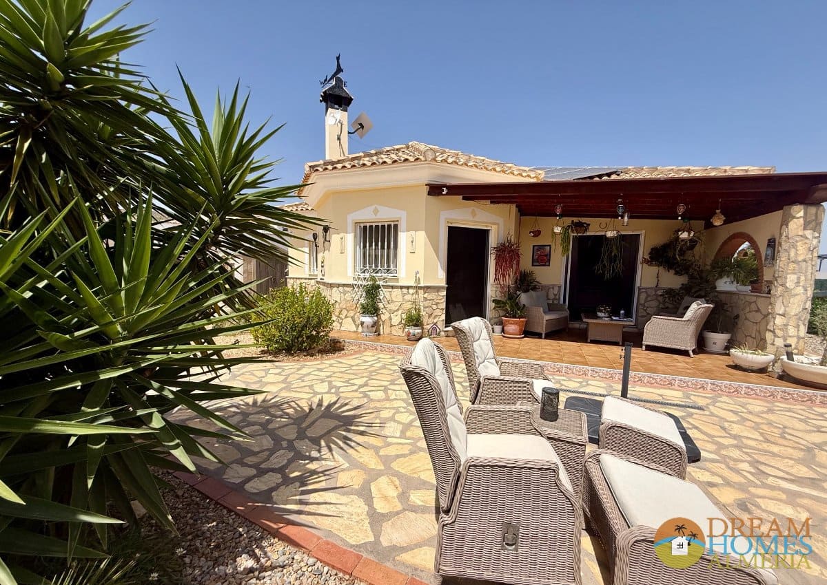 3 soveværelse Villa til salg i Arboleas med swimmingpool - € 295.000 (Ref: 9935388)