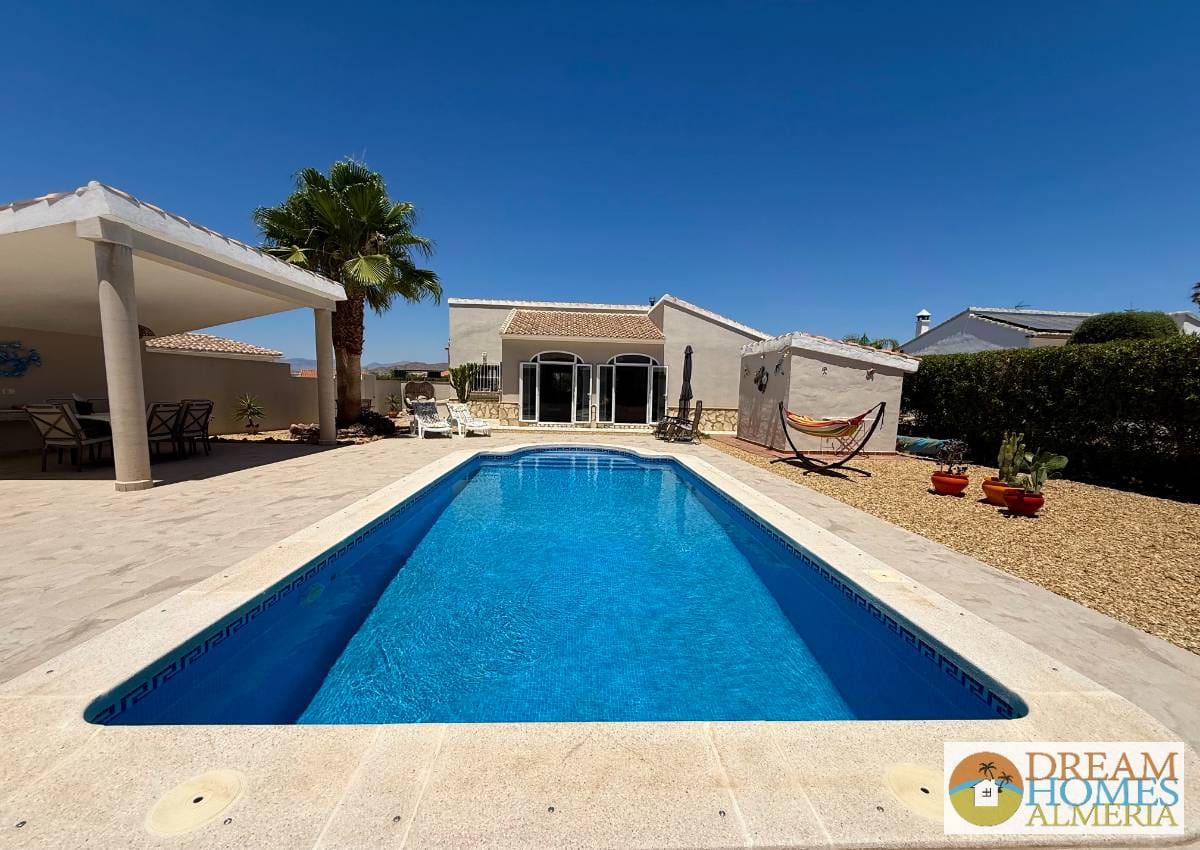 2 soveværelse Villa til salg i Arboleas med swimmingpool - € 265.000 (Ref: 9943886)