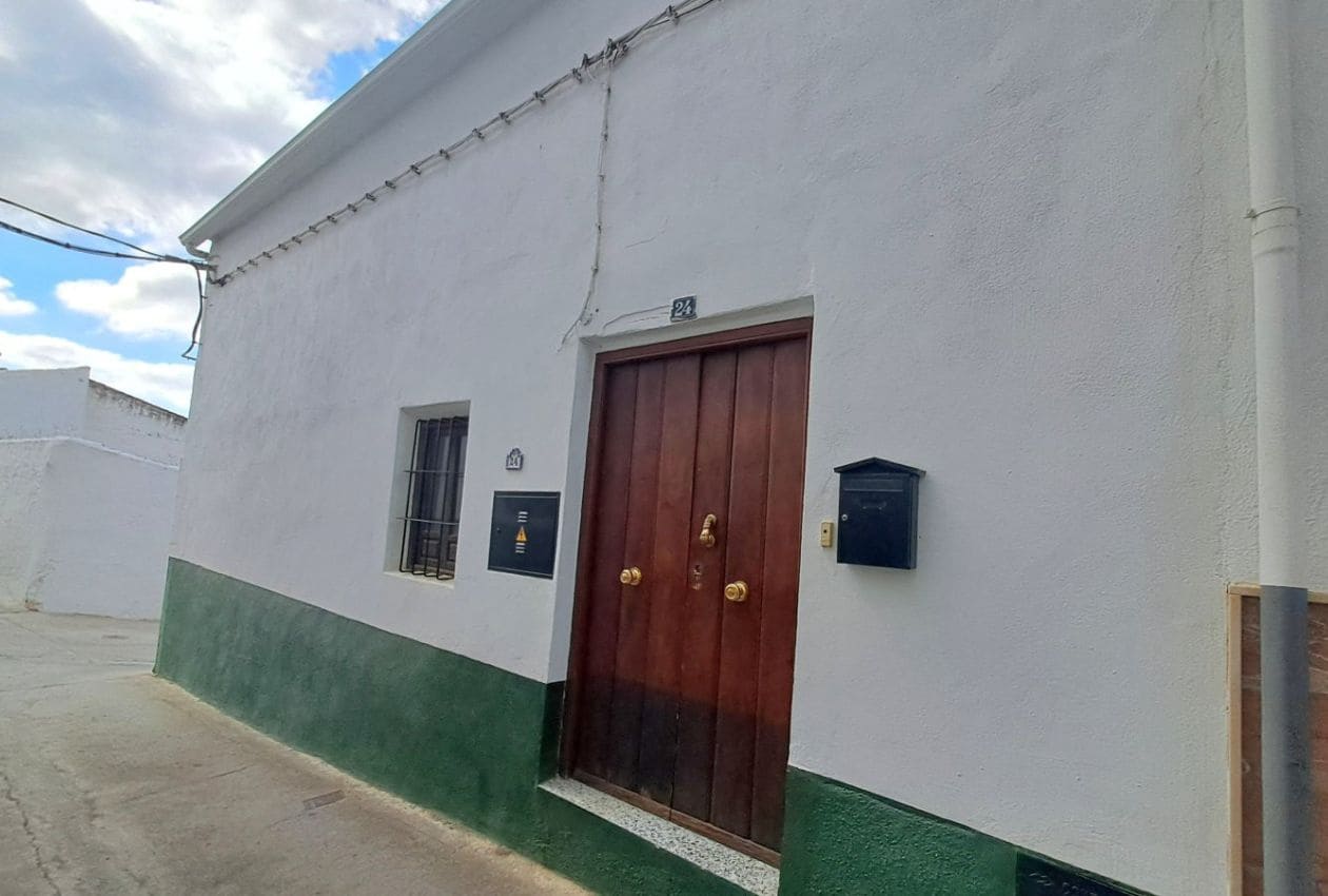 3 slaapkamer Huis te koop in Alcaudete - € 79.000 (Ref: 9972303)