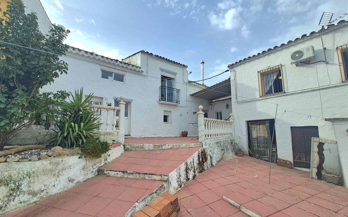 3 bedroom Townhouse for sale in Alcala la Real - € 84,000 (Ref: 9974387)