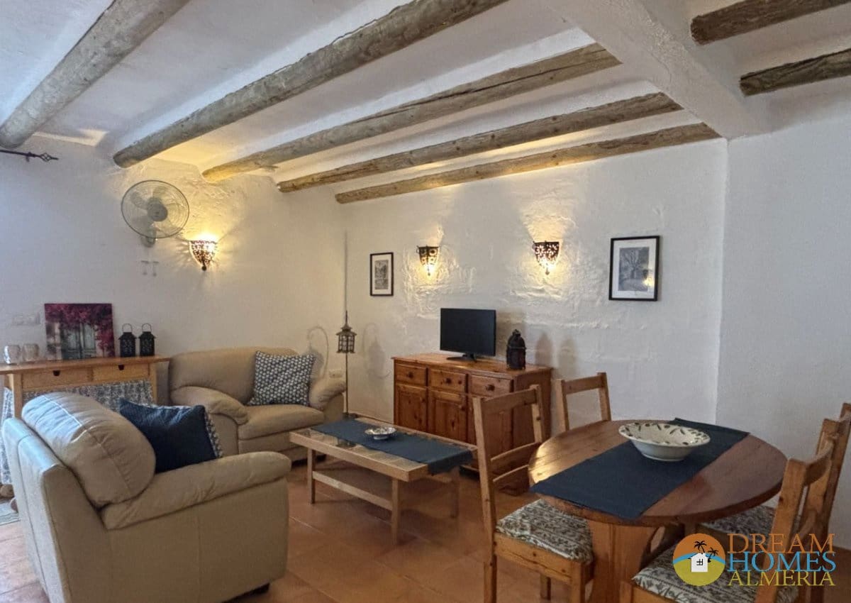 6 bedroom Finca/Country House for sale in Alcala la Real with pool - € 375,000 (Ref: 9974388)