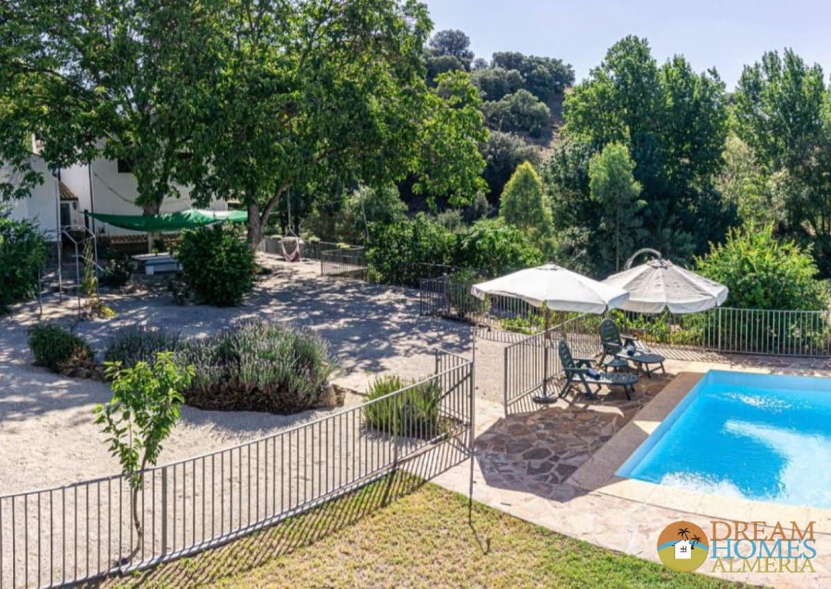 6 bedroom Finca/Country House for sale in Alcala la Real with pool - € 375,000 (Ref: 9974388)