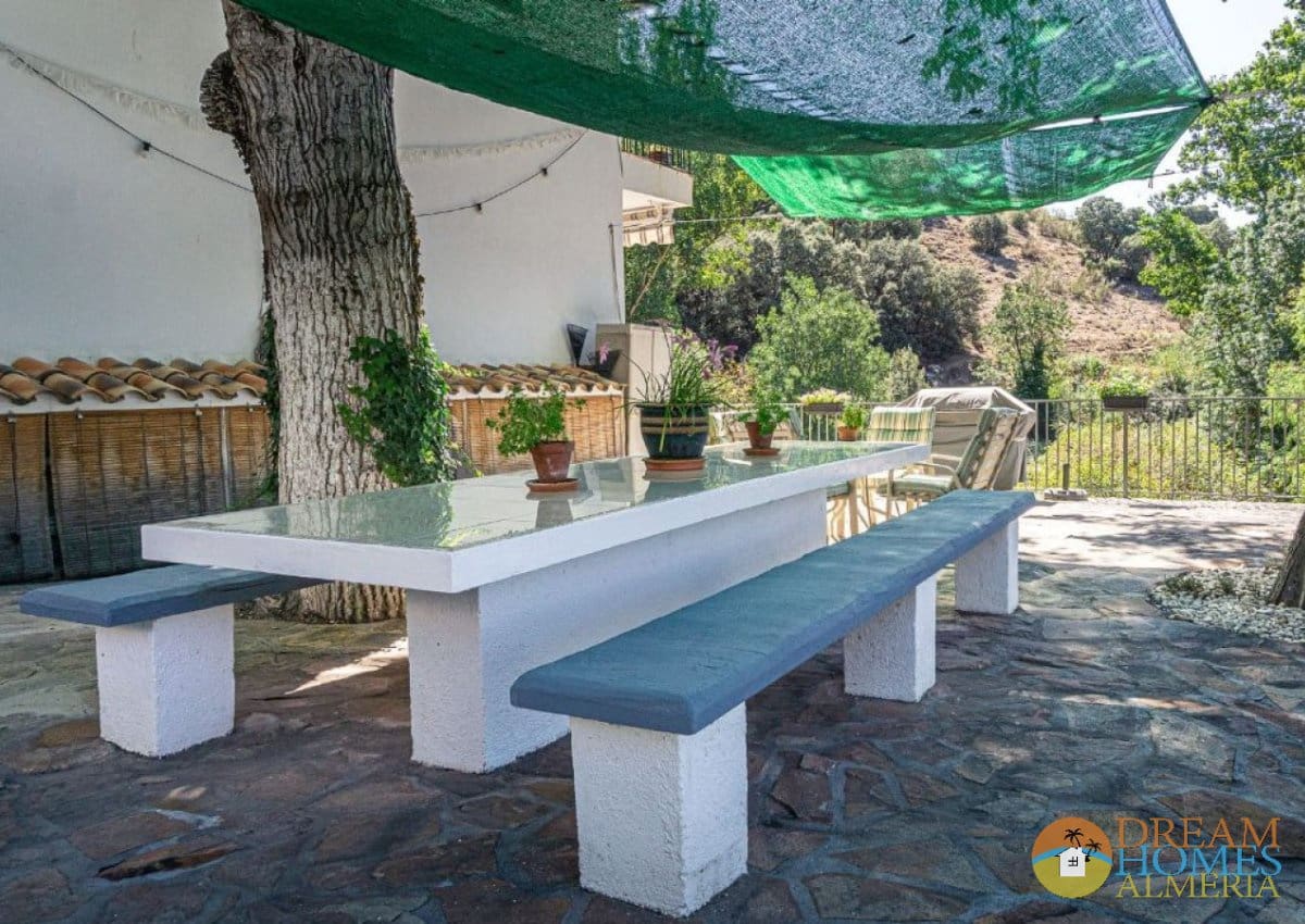 6 bedroom Finca/Country House for sale in Alcala la Real with pool - € 375,000 (Ref: 9974388)