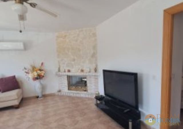 2 sypialnia Finka/Dom wiejski na sprzedaż w Alcalá la Real z basenem - 243 000 € (Ref: 9999917)