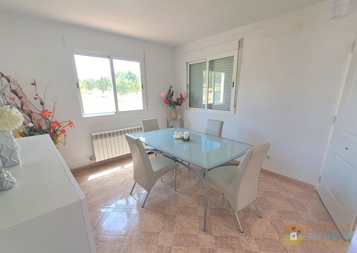 2 sypialnia Finka/Dom wiejski na sprzedaż w Alcala la Real z basenem - 243 000 € (Ref: 9999917)