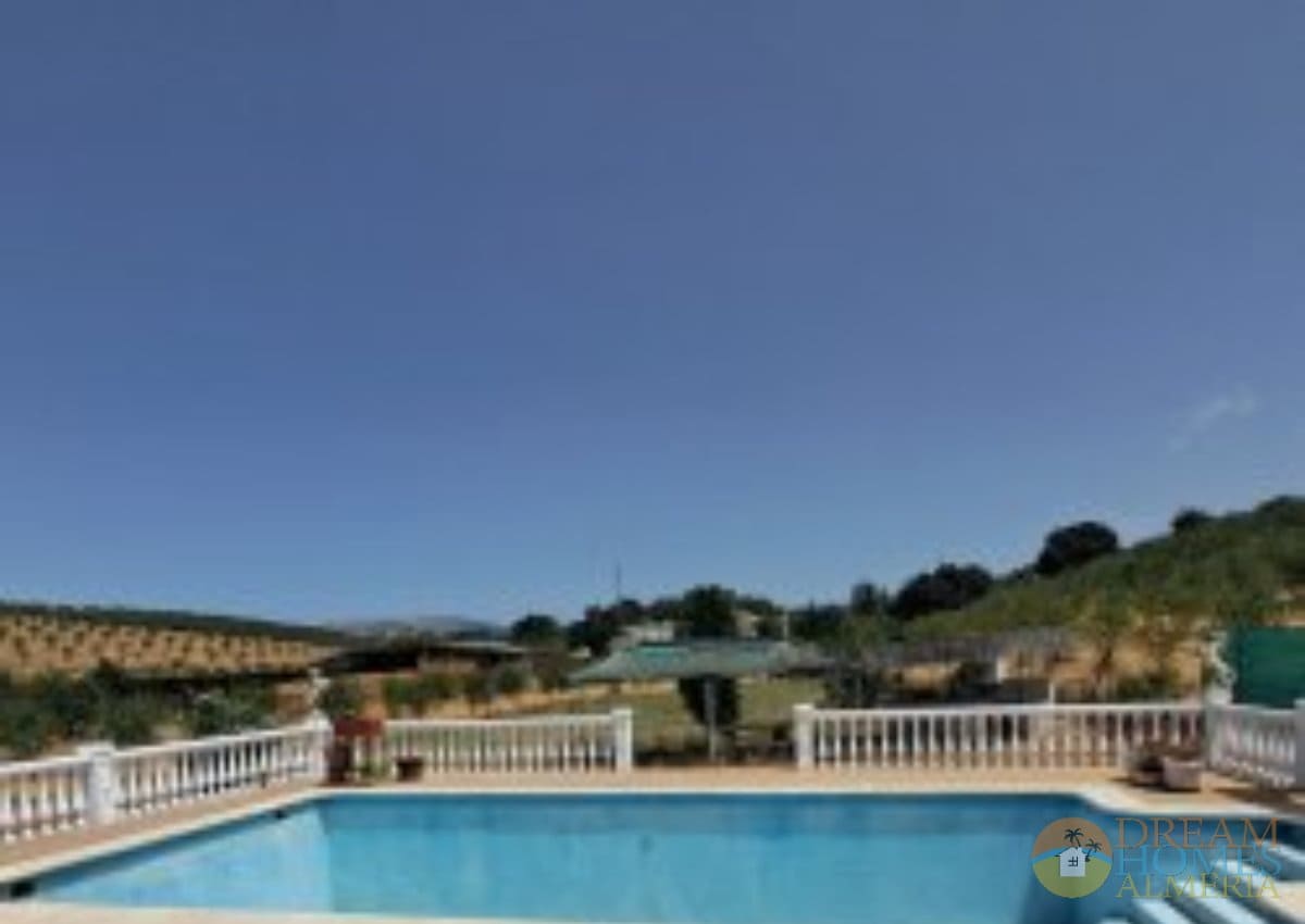 2 sypialnia Finka/Dom wiejski na sprzedaż w Alcala la Real z basenem - 243 000 € (Ref: 9999917)
