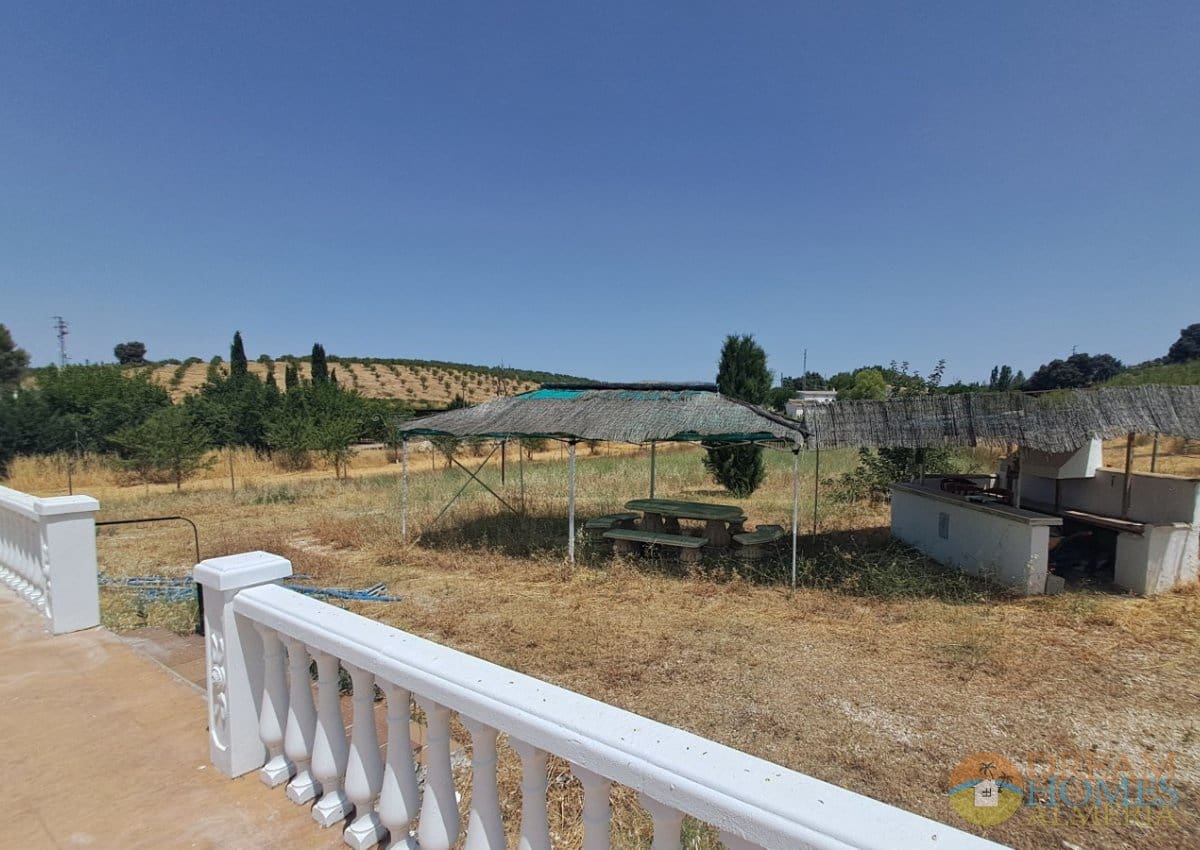 2 sypialnia Finka/Dom wiejski na sprzedaż w Alcala la Real z basenem - 243 000 € (Ref: 9999917)