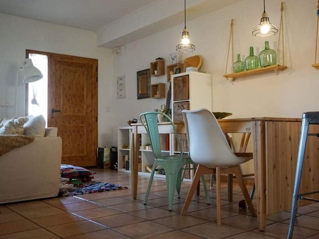 3 bedroom Semi-detached Villa for sale in Benimaurell, Vall de Laguart - € 150,000 (Ref: 8657052)