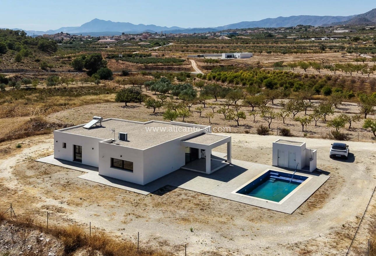 3 Zimmer Villa zu verkaufen in Macisvenda mit Pool Garage - 375.000 € (Ref: 10005922)