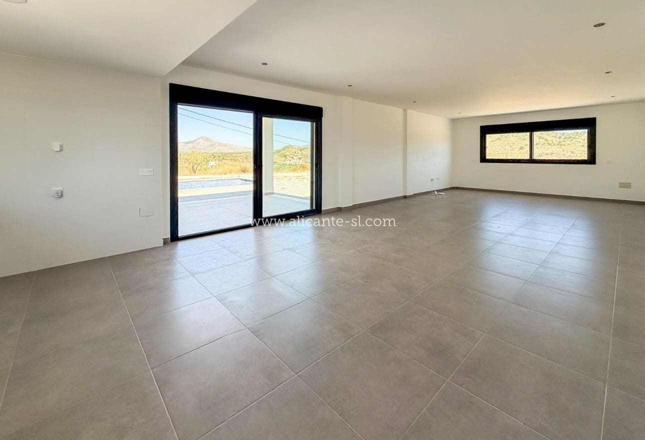 3 Zimmer Villa zu verkaufen in Macisvenda mit Pool Garage - 375.000 € (Ref: 10005922)