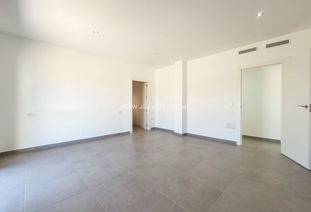 3 Zimmer Villa zu verkaufen in Macisvenda mit Pool Garage - 375.000 € (Ref: 10005922)
