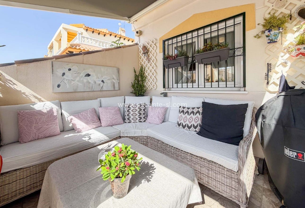 2 chambre Villa/Maison à vendre à Los Altos avec piscine garage - 249 000 € (Ref: 10024954)