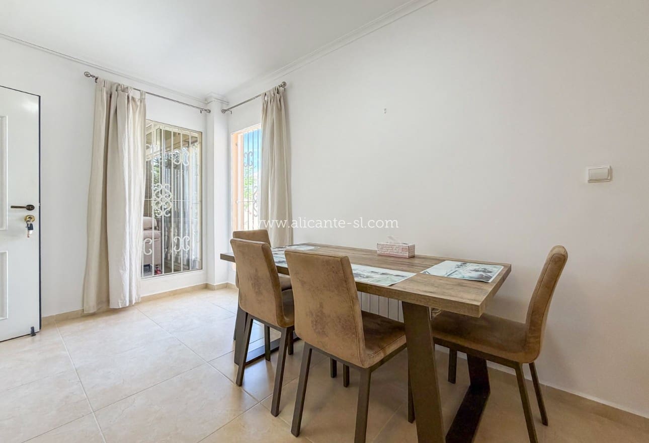 3 quarto Moradia para venda em Macisvenda com piscina garagem - 349 950 € (Ref: 10029687)