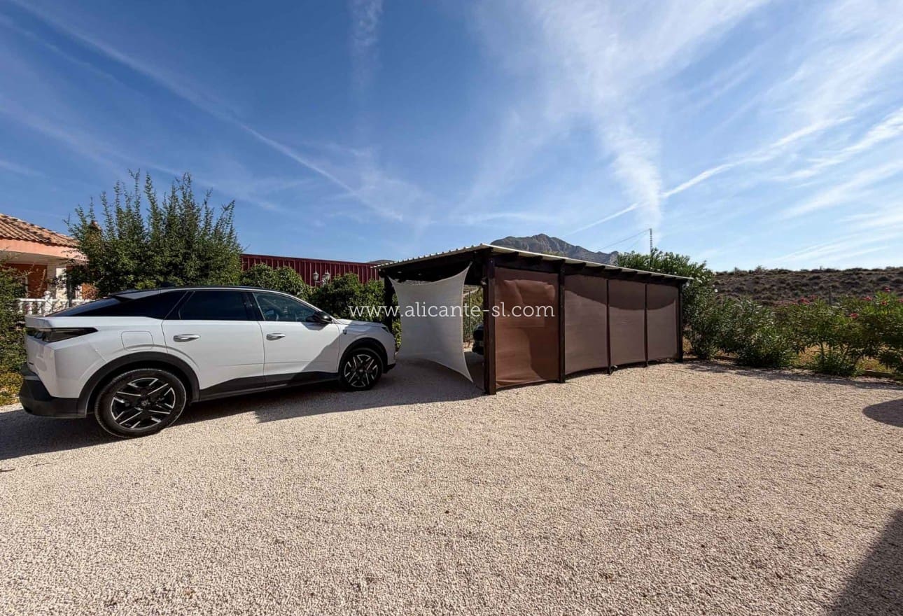3 quarto Moradia para venda em Macisvenda com piscina garagem - 349 950 € (Ref: 10029687)