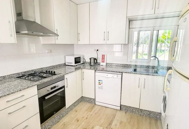 3 makuuhuone Huvila myytävänä paikassa La Romana mukana 
autotalli - 269 950 € (Ref: 10039241)