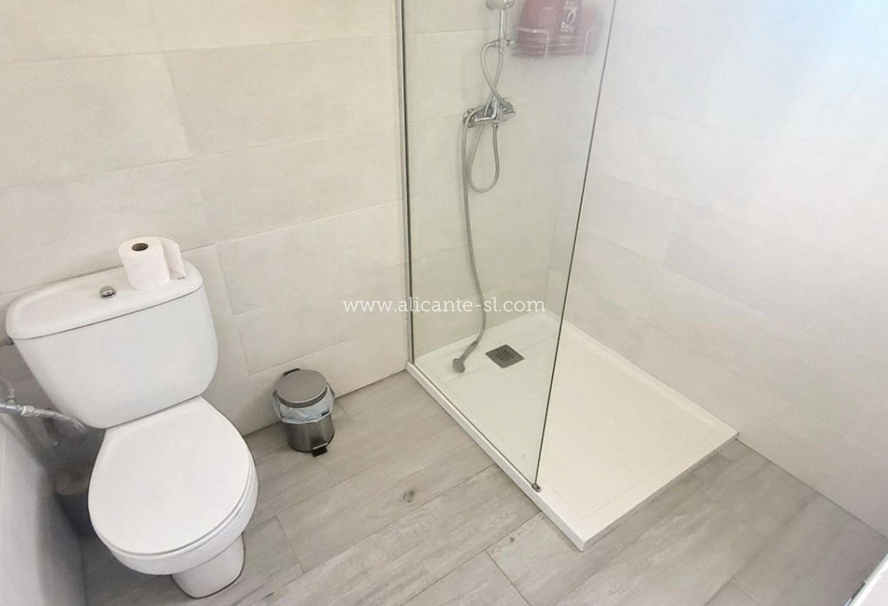 4 chambre Villa/Maison à vendre à Novelda avec piscine - 279 950 € (Ref: 10039243)