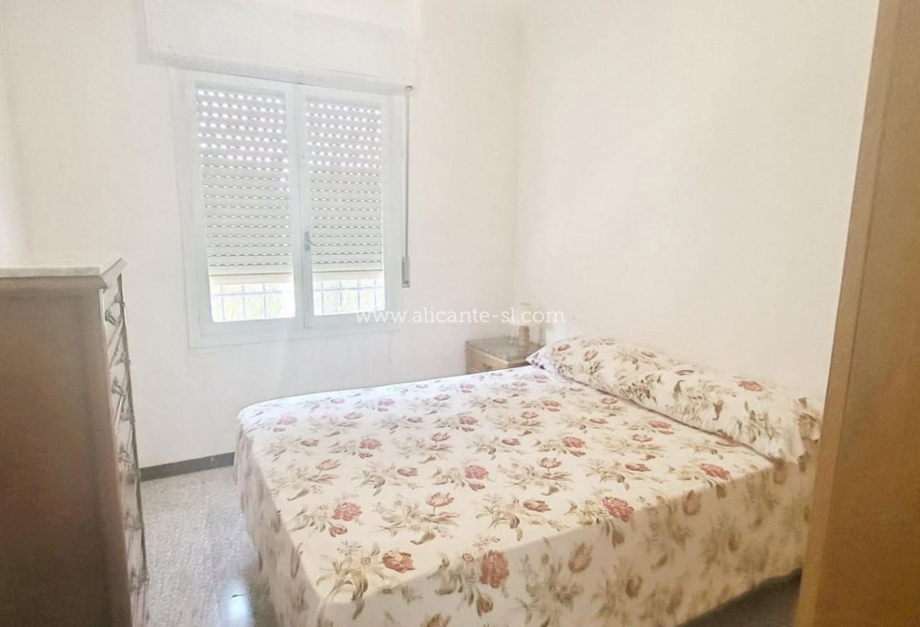 4 chambre Villa/Maison à vendre à Novelda avec piscine - 279 950 € (Ref: 10039243)