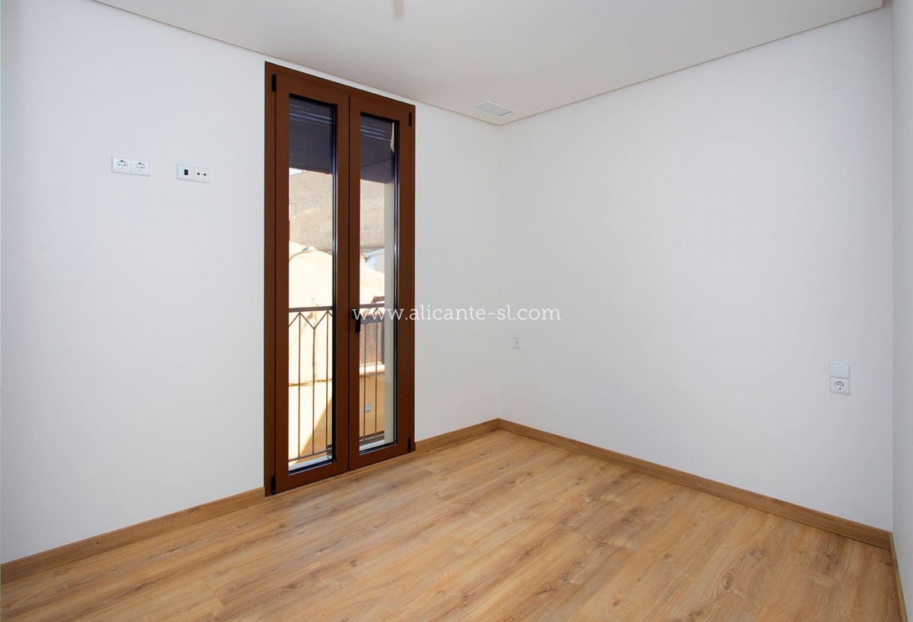 3 sypialnia Apartament na sprzedaż w Hondon de las Nieves - 230 000 € (Ref: 10048065)