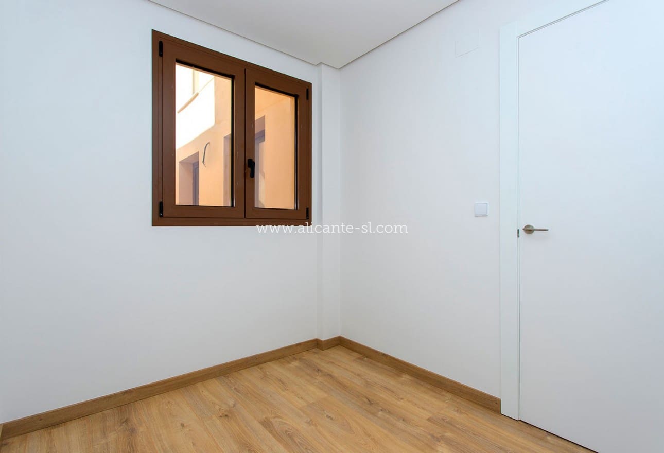 3 sypialnia Apartament na sprzedaż w Hondon de las Nieves - 230 000 € (Ref: 10048065)