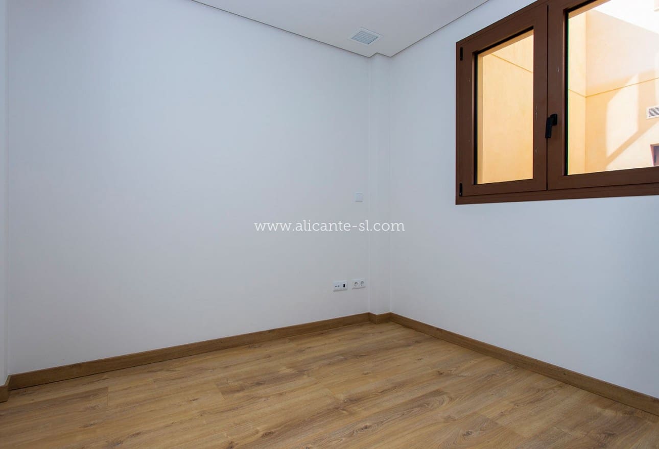 3 sypialnia Apartament na sprzedaż w Hondon de las Nieves - 230 000 € (Ref: 10048065)