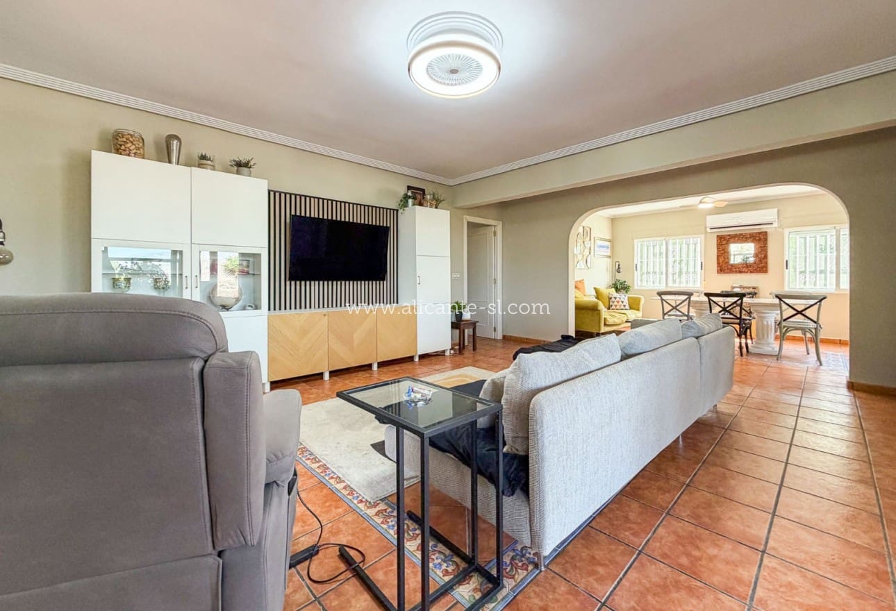 5 Zimmer Villa zu verkaufen in Hondon de los Frailes mit Pool Garage - 429.950 € (Ref: 10054440)