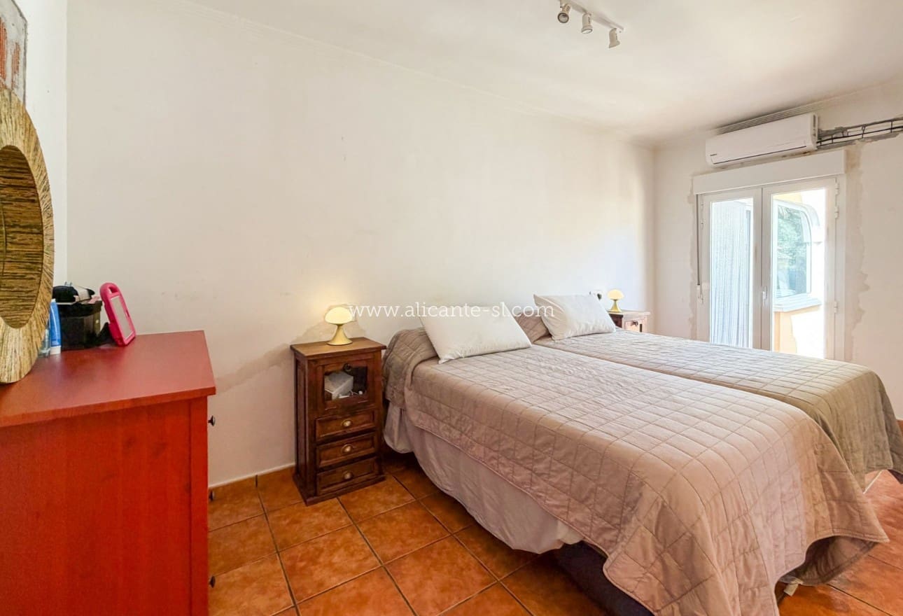 5 Zimmer Villa zu verkaufen in Hondon de los Frailes mit Pool Garage - 429.950 € (Ref: 10054440)