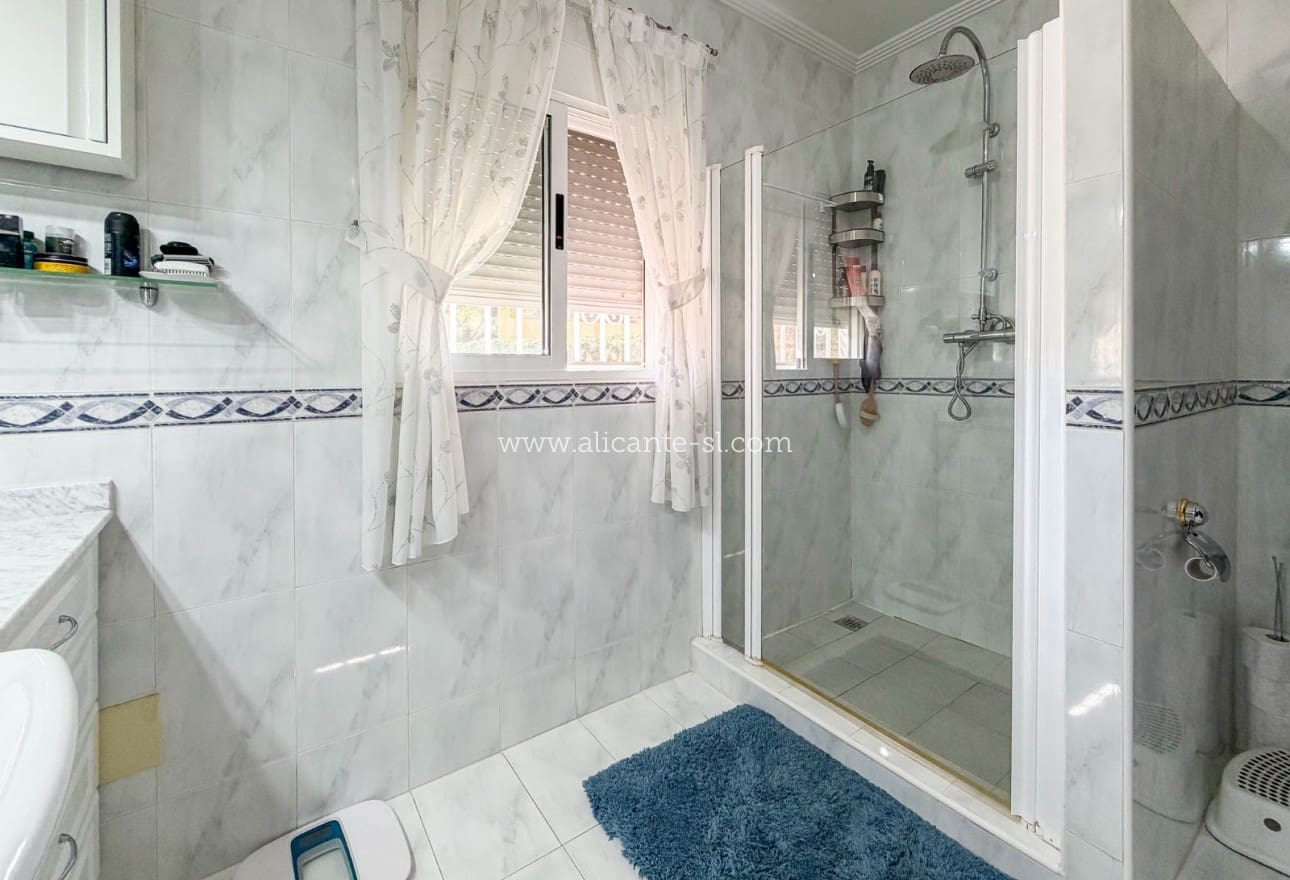 5 Zimmer Villa zu verkaufen in Hondon de los Frailes mit Pool Garage - 429.950 € (Ref: 10054440)