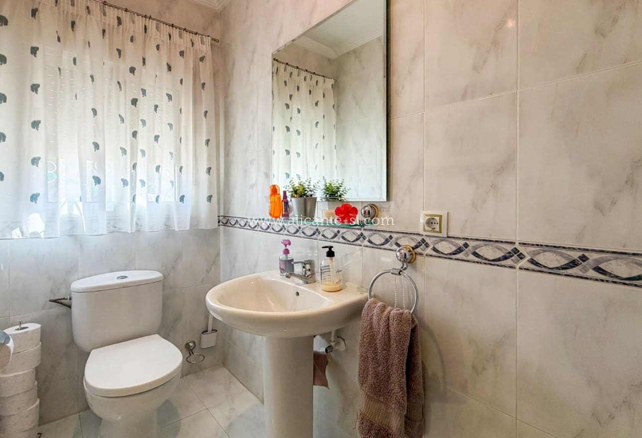 5 Zimmer Villa zu verkaufen in Hondon de los Frailes mit Pool Garage - 429.950 € (Ref: 10054440)