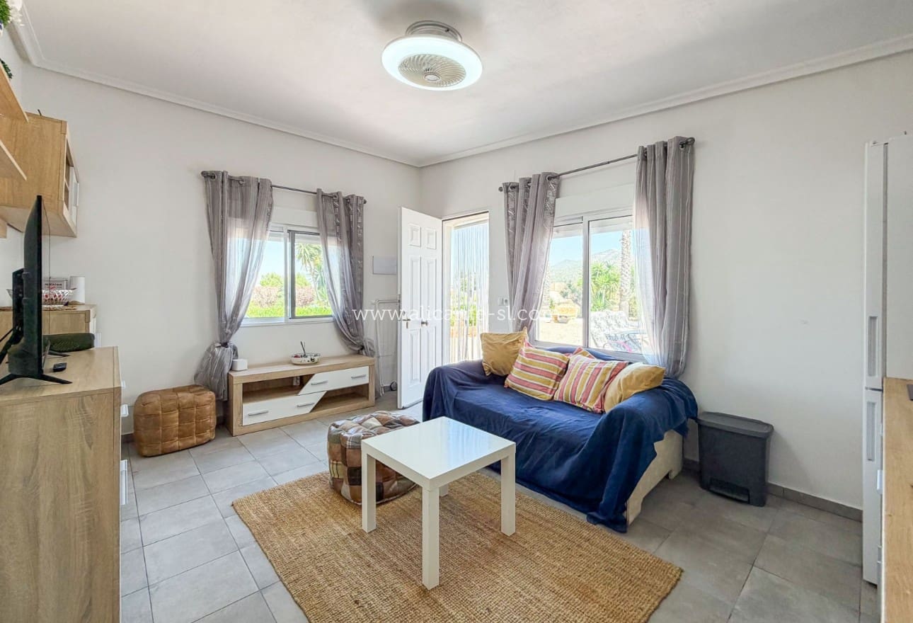 5 Zimmer Villa zu verkaufen in Hondon de los Frailes mit Pool Garage - 429.950 € (Ref: 10054440)