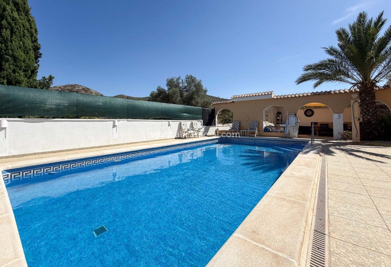 5 Zimmer Villa zu verkaufen in Hondon de los Frailes mit Pool Garage - 429.950 € (Ref: 10054440)