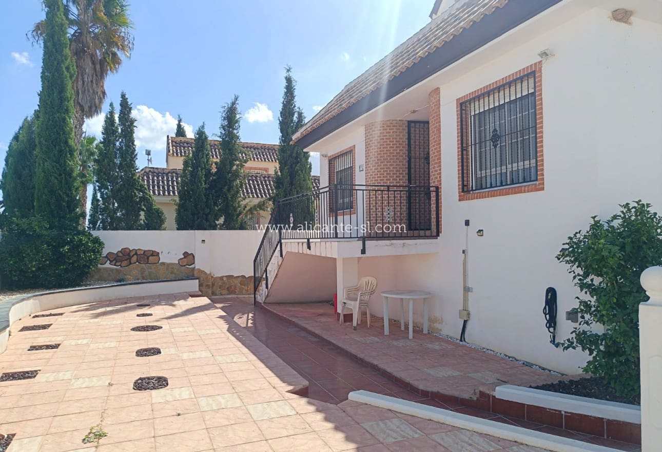 4 quarto Moradia para venda em Fortuna com piscina garagem - 339 950 € (Ref: 10071017)