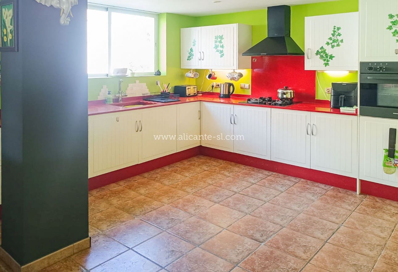 4 quarto Moradia para venda em Fortuna com piscina garagem - 339 950 € (Ref: 10071017)