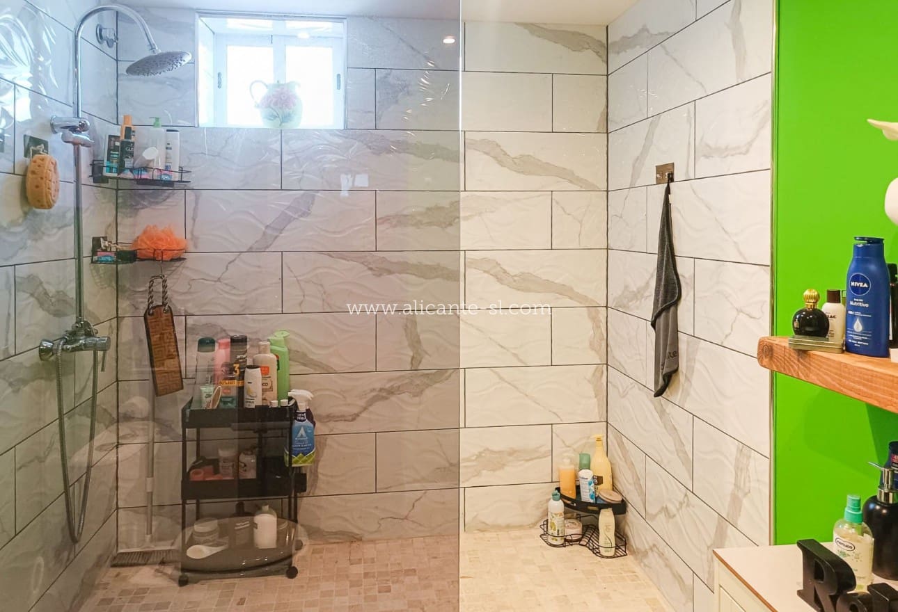 4 quarto Moradia para venda em Fortuna com piscina garagem - 339 950 € (Ref: 10071017)
