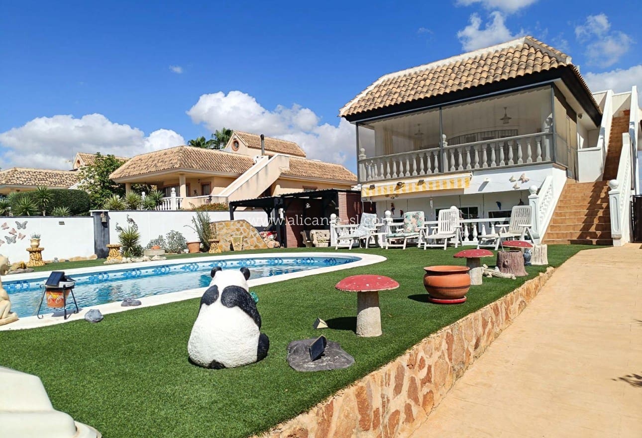 4 quarto Moradia para venda em Fortuna com piscina garagem - 339 950 € (Ref: 10071017)