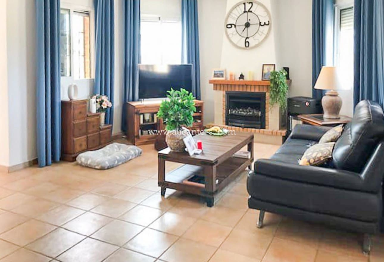 3 camera da letto Villa in vendita in Fortuna con piscina garage - 259.950 € (Rif: 10071018)