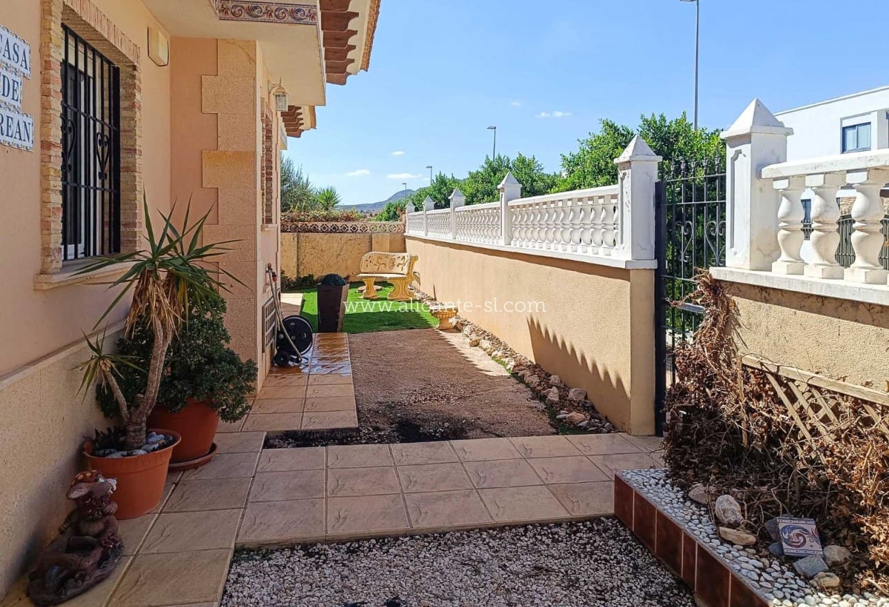 3 camera da letto Villa in vendita in Fortuna con piscina garage - 259.950 € (Rif: 10071018)