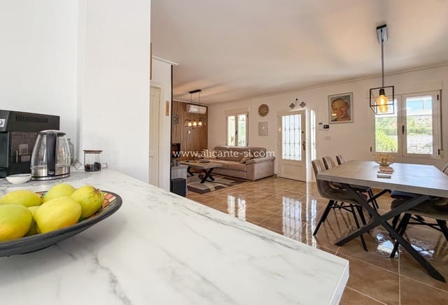 Chalet de 3 habitaciones en Hondón de las Nieves en venta con piscina garaje - 334.950 € (Ref: 10071019)