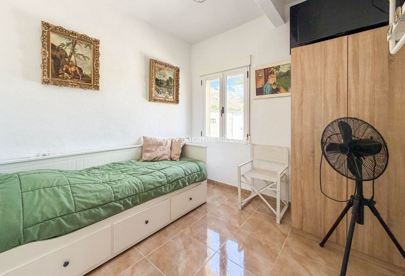 Chalet de 3 habitaciones en Hondón de las Nieves en venta con piscina garaje - 334.950 € (Ref: 10071019)