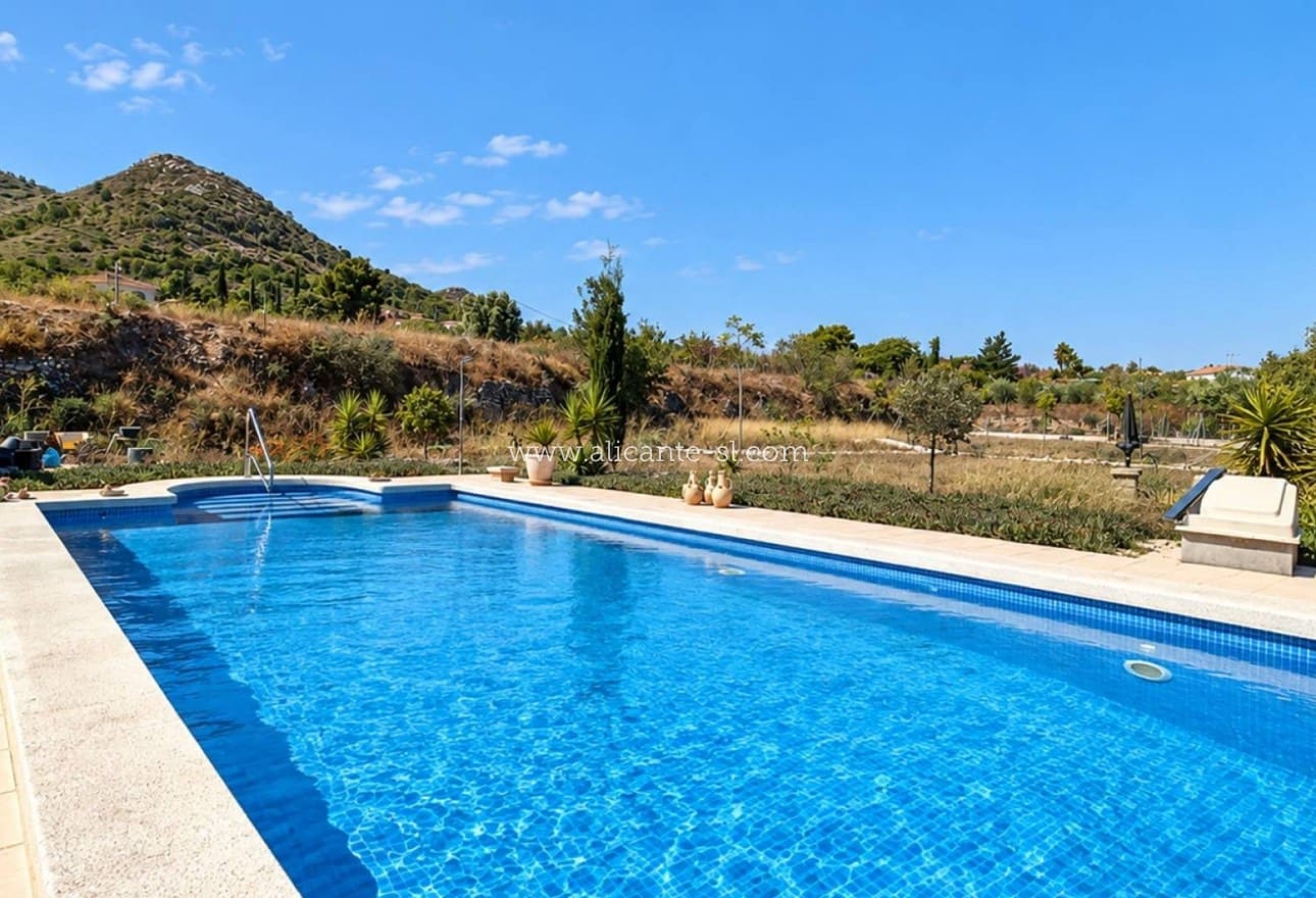 3 soverom Villa til salgs i Hondon de los Frailes med svømmebasseng garasje - € 359 950 (Ref: 10072869)