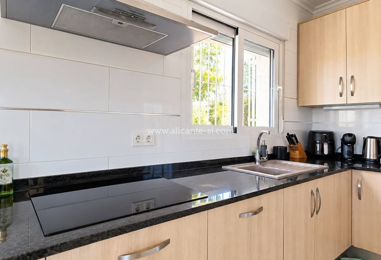 3 soverom Villa til salgs i Hondon de los Frailes med svømmebasseng garasje - € 359 950 (Ref: 10072869)