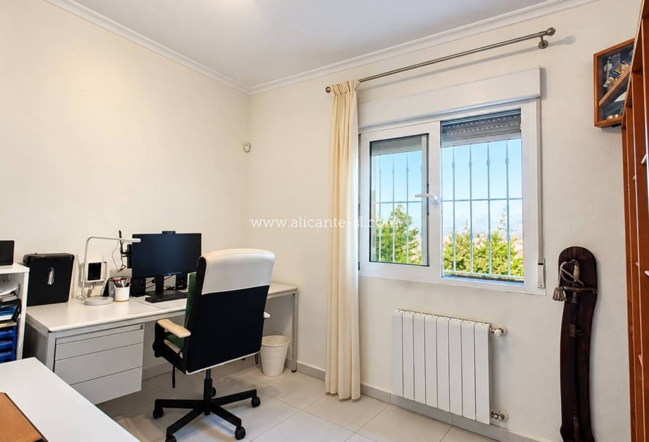 3 soverom Villa til salgs i Hondon de los Frailes med svømmebasseng garasje - € 359 950 (Ref: 10072869)
