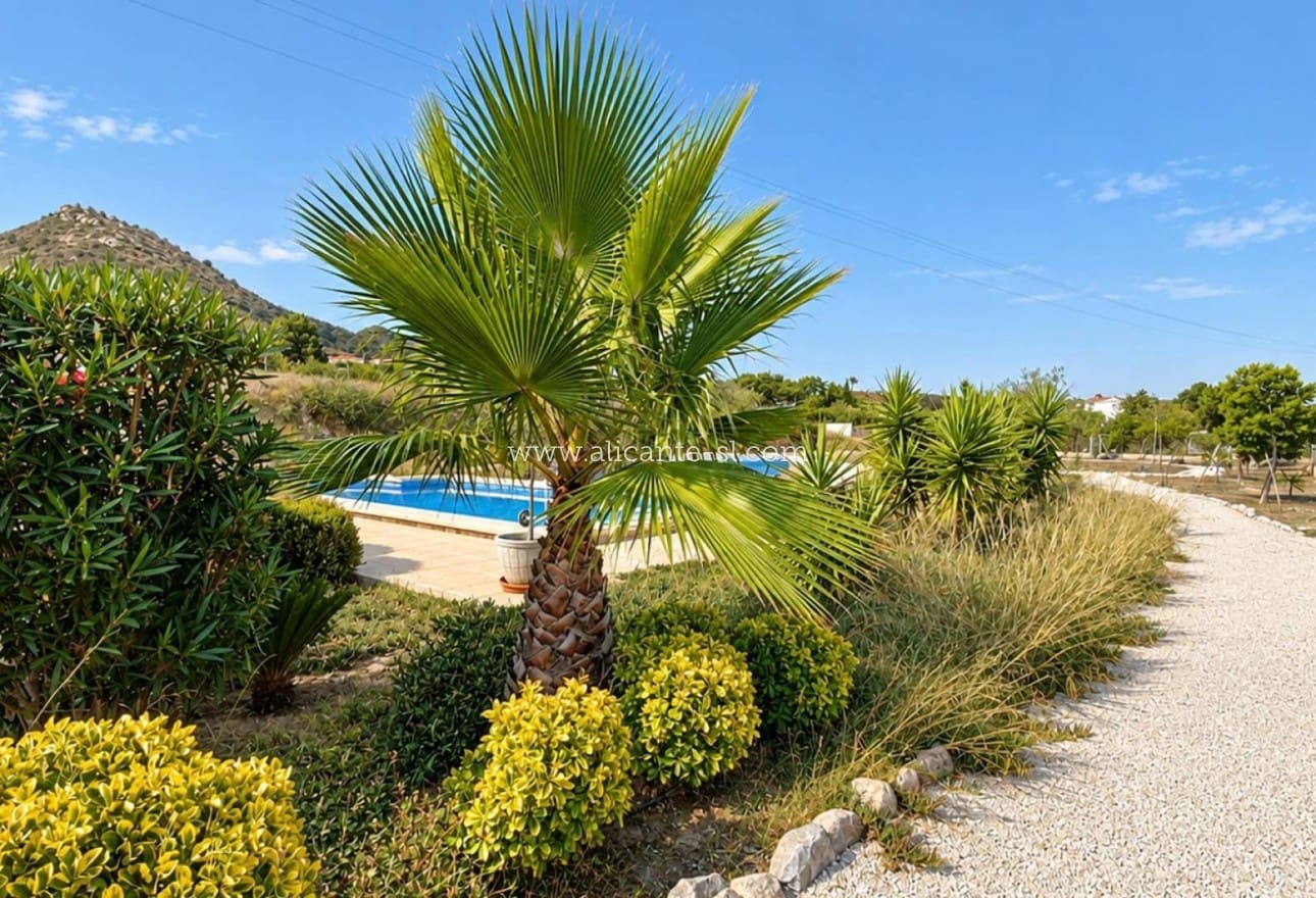 3 soverom Villa til salgs i Hondon de los Frailes med svømmebasseng garasje - € 359 950 (Ref: 10072869)