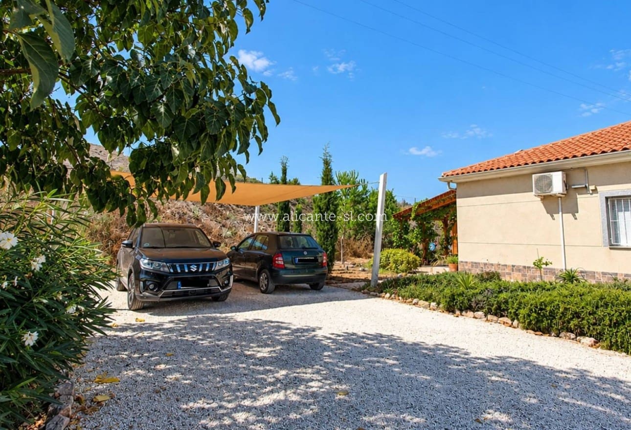 3 soverom Villa til salgs i Hondon de los Frailes med svømmebasseng garasje - € 359 950 (Ref: 10072869)