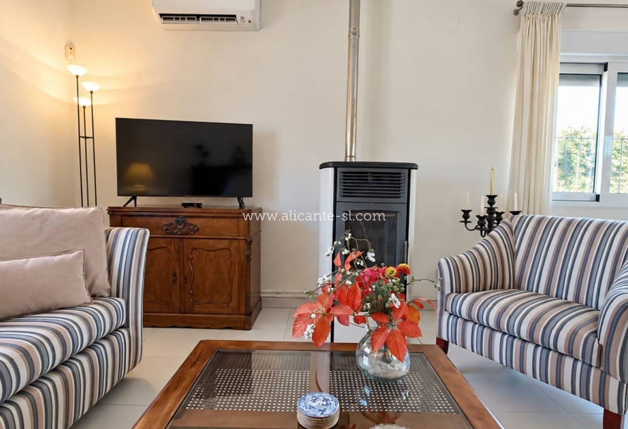 3 soverom Villa til salgs i Hondon de los Frailes med svømmebasseng garasje - € 359 950 (Ref: 10072869)