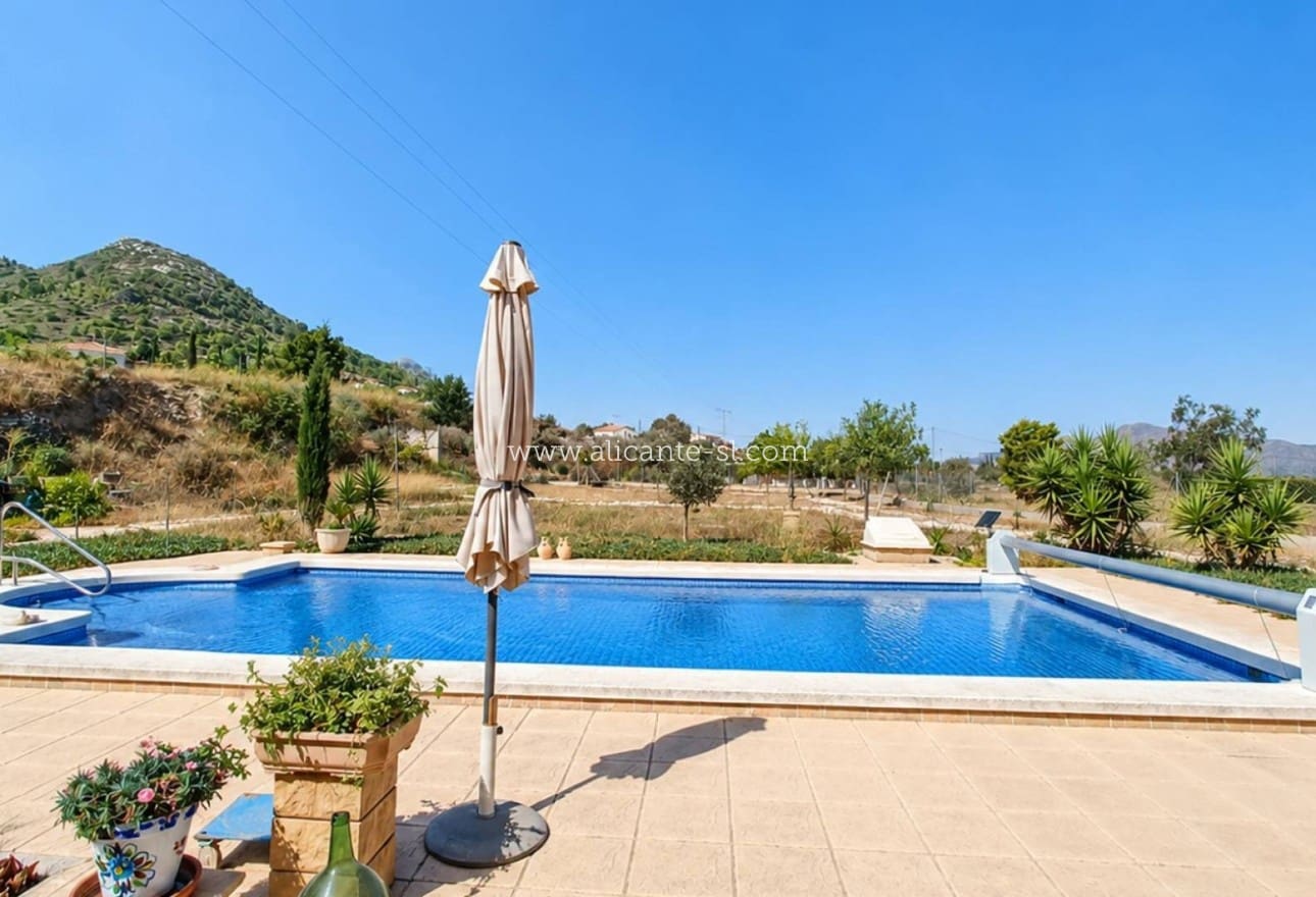 3 soverom Villa til salgs i Hondon de los Frailes med svømmebasseng garasje - € 359 950 (Ref: 10072869)