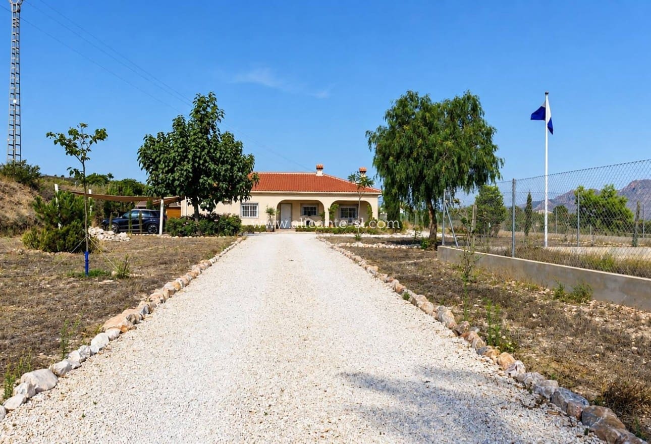 3 soverom Villa til salgs i Hondon de los Frailes med svømmebasseng garasje - € 359 950 (Ref: 10072869)