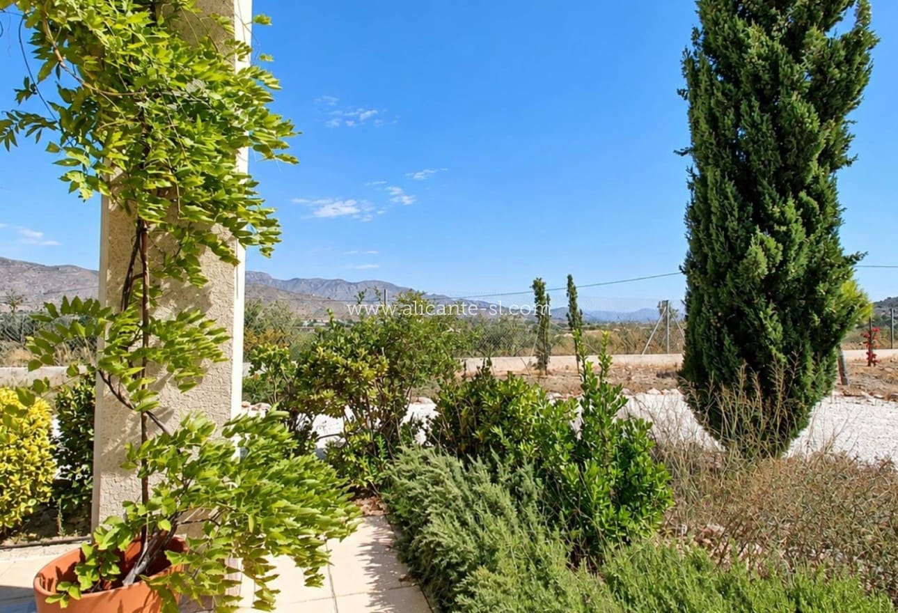 3 soverom Villa til salgs i Hondon de los Frailes med svømmebasseng garasje - € 359 950 (Ref: 10072869)